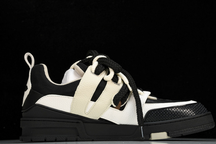 LV RUNNER SHOES