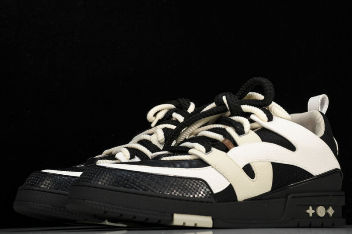 LV RUNNER SHOES