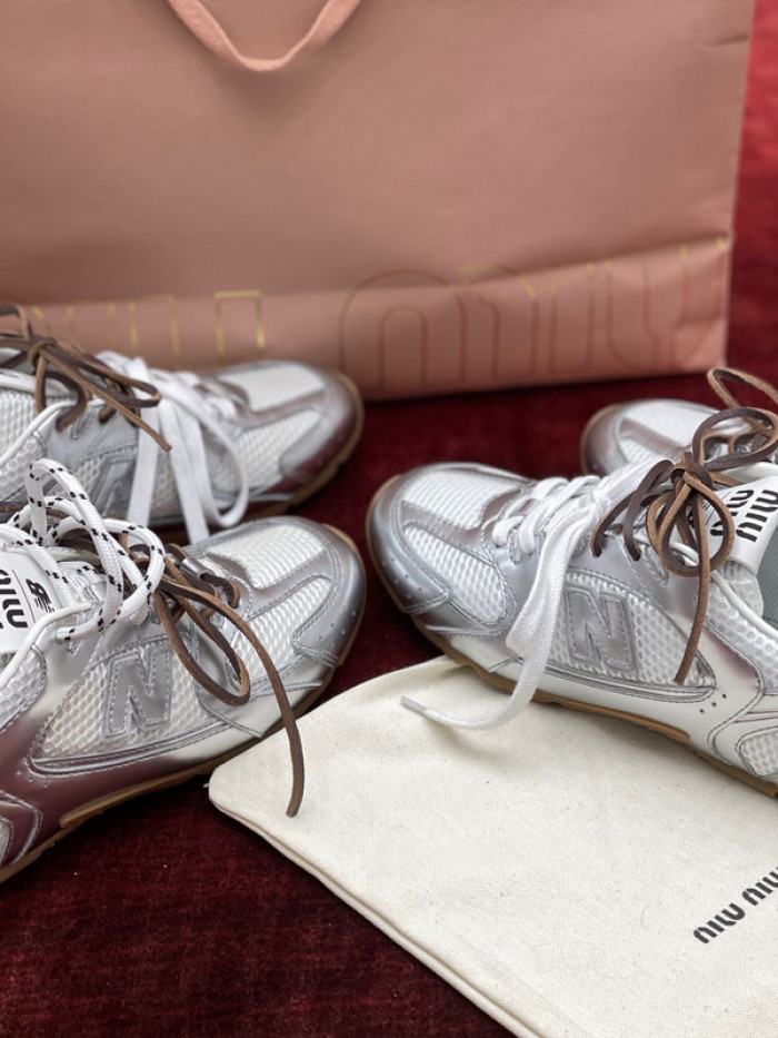 NEW BALANCE X MIUMIU SNEAKER