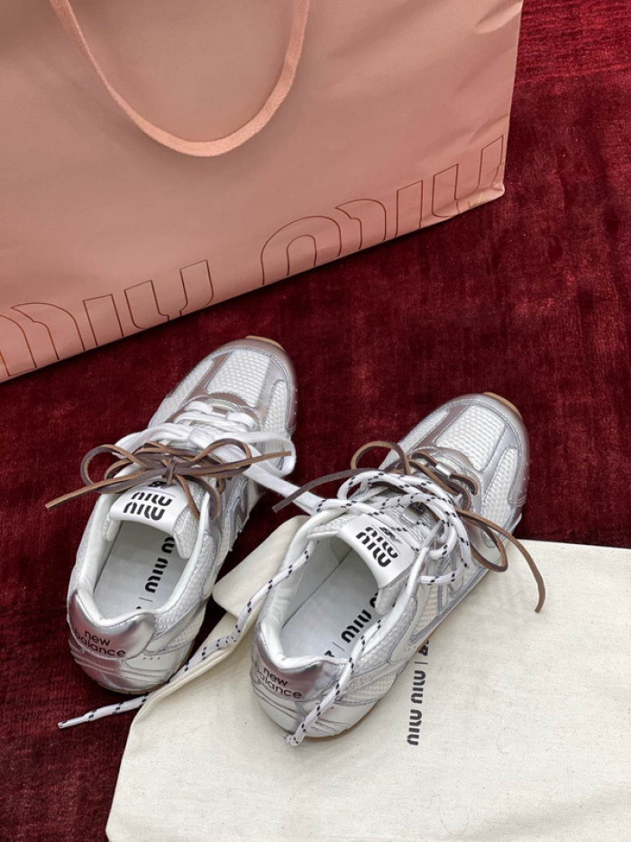 NEW BALANCE X MIUMIU SNEAKER