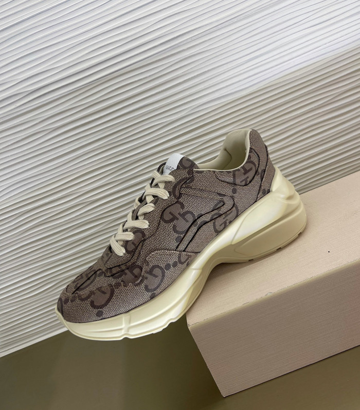 LV SANDALS