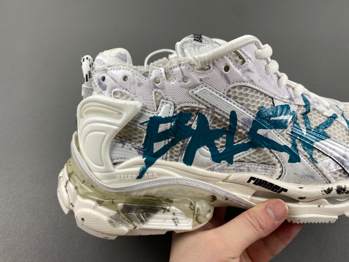 Ba*len*cia*ga runner