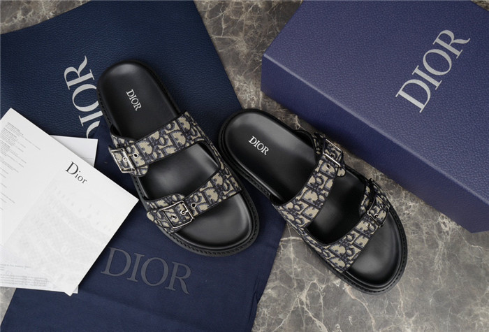 D*or aqua sandal