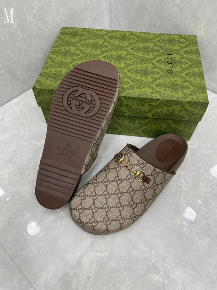 GUCC SANDALS