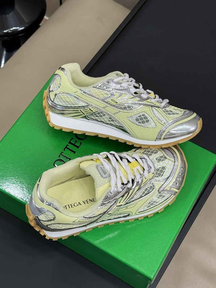B0tte*a ve*ne*ta sneaker
