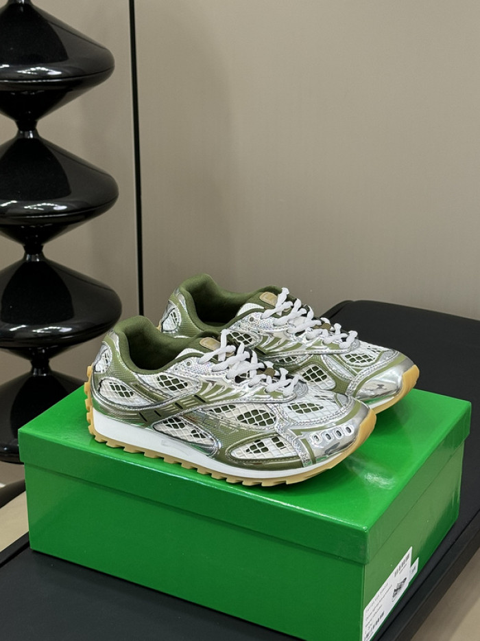 B0tte*a ve*ne*ta sneaker