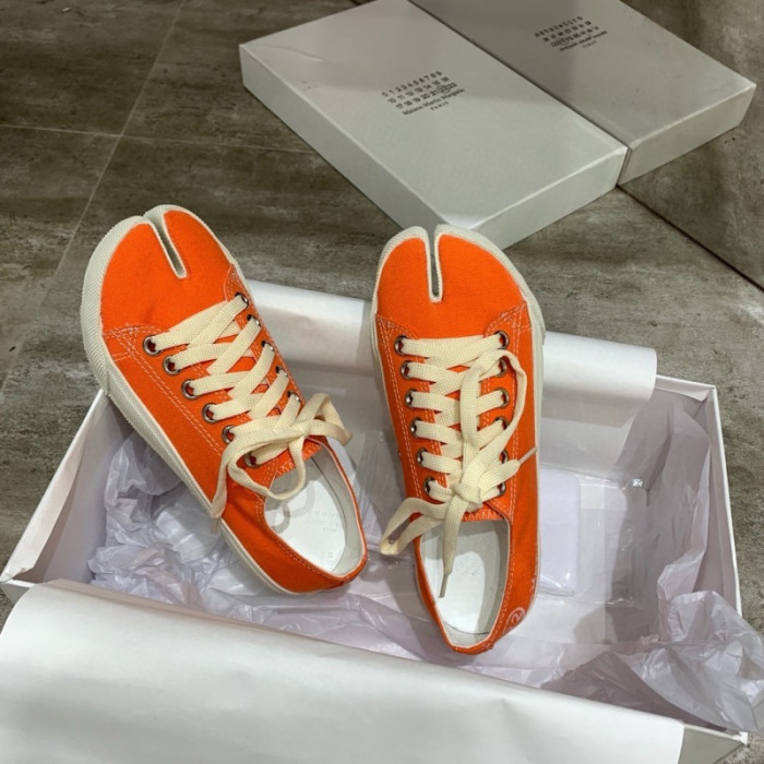 ma*s*n Ma*i*la tabi shoes