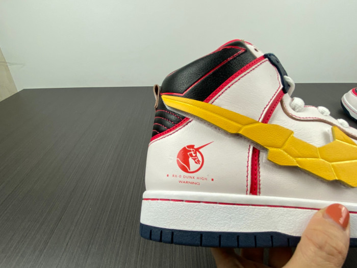 nike dunk sb high rx-0 unicorn gundam dh7717-100