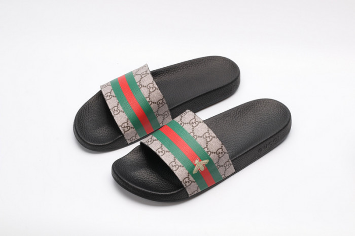 G*u*i sandals