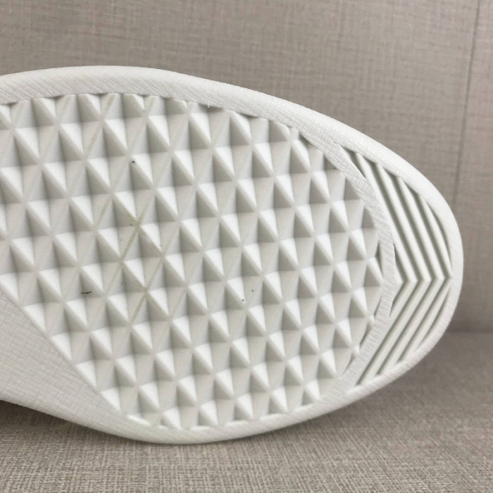 lv frontraw sneaker