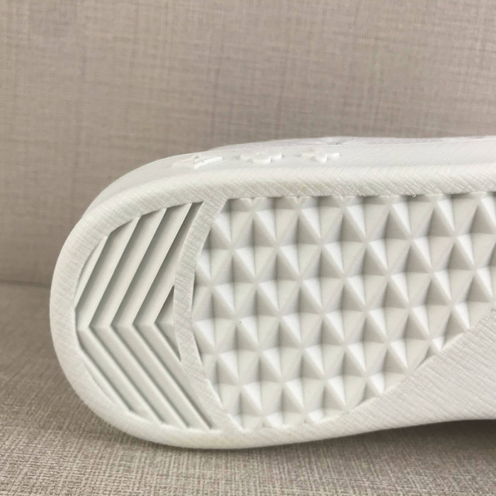 lv frontraw sneaker