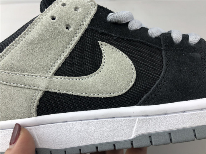 nike sb zoom dunk low pro black/wolf grey-white-white 854866-001