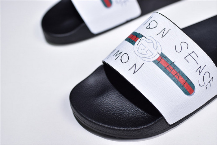 G*u*i sandals